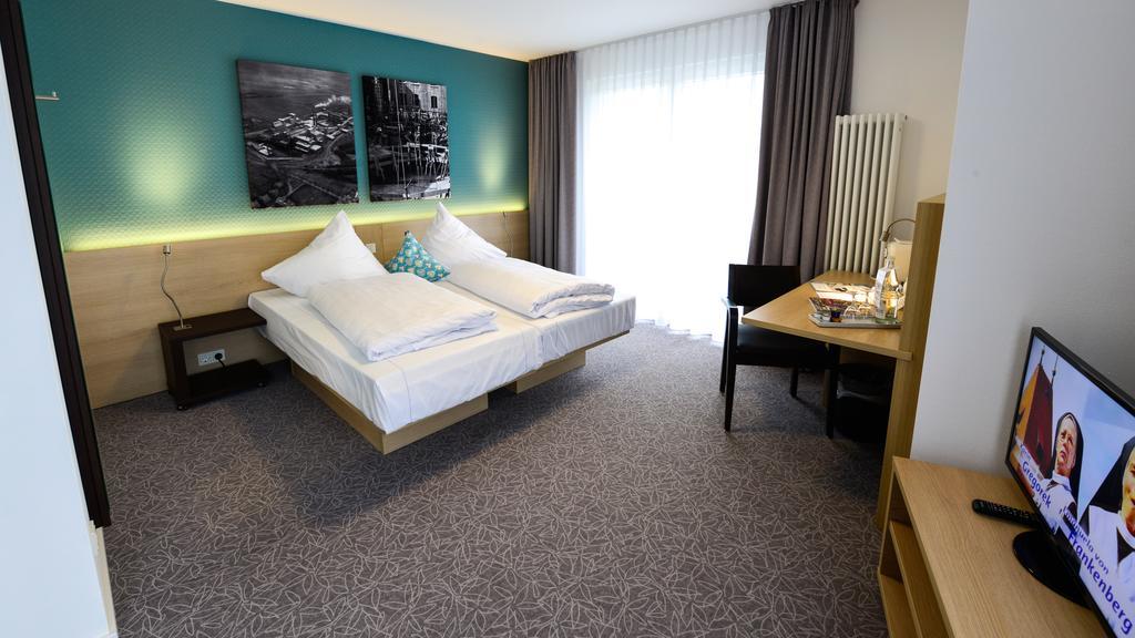 Hotel Am Markt Ennigerloh Ruang foto